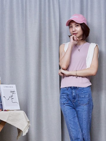 不只是內搭。單穿也超有型的坑條涼感衣