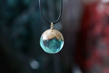 絮、手工樹脂與天然木吊墜、蒲公英項鍊、夜光飾品、自然風格禮物