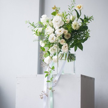 垂墜感白綠捧花 | 鮮花花束 | 可客製 | 新娘捧花 | 婚禮捧花