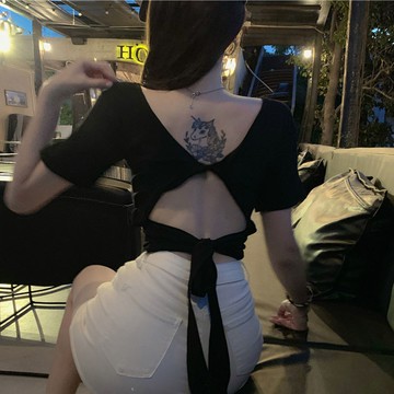 B[限時特賣]短袖上衣 短版上衣 美背上衣 辣妹上衣 女士時尚性感緊身露臍露背綁帶上衣夏小心機設計感大領口短袖T恤L