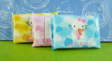【震撼精品百貨】Hello Kitty 凱蒂貓 袖珍面紙3入-心造型【共1款】 震撼日式精品百貨