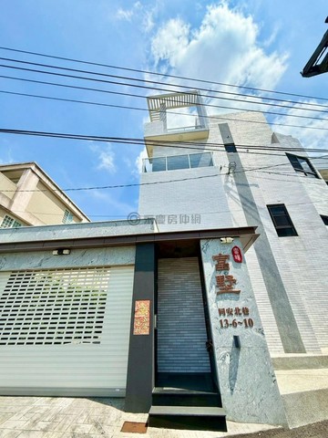 宇希推薦南屯稀有全新臨路邊間採光透天別墅｜台中市南屯區同安北巷