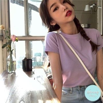 【賠本賣女裝】現貨 圓領chic修身百搭純色中短款T恤 修身素面款上衣 短袖上衣 多色 T恤 小個子 休閒 上衣