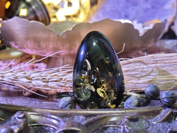 綠珀|百花蜜|不經打孔|水滴型|可製成獨一無二飾物