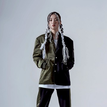 異材質拼接西裝外套