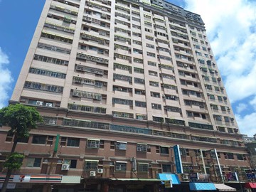 二聖+凱旋輕軌站*親子公園*低總價三房+平車｜高雄市鳳山區武慶二路