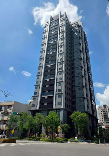 大里【金旺盛帝景】大2房2衛漂亮精裝+平車雙商圈｜台中市大里區德芳南路