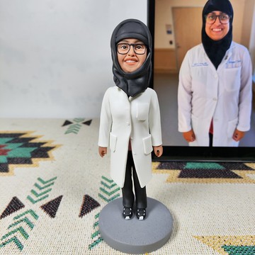 客制化人物公仔 人偶 3D人像畫 似顏繪 肖像 定制 生日 紀念 醫生