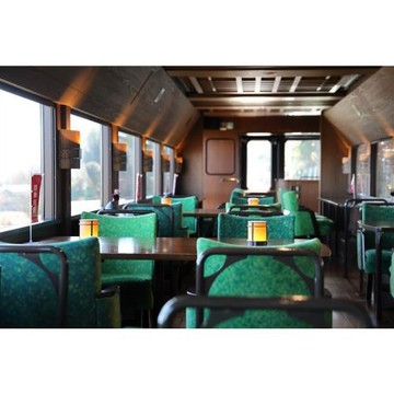 珍稀旅｜四國鐵道美學旅6日｜千年物語列車．直島&小豆島跳島漫遊．保住小豆島頂奢海景宿．古民家橄欖牛料理．絕美溪谷寒霞溪｜神戶進出_UKB06SETA