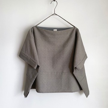 【獨家一品】橫向寬版套頭上衣 附袖 全手縫 - 羊毛和服布料 灰色