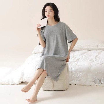【臺灣出貨】夏季大尺碼睡裙女 2026新款套頭短袖連衣裙 純色簡約圓領寬鬆外穿家居服女