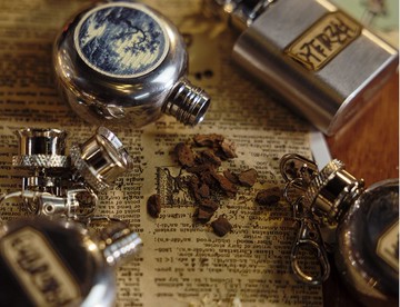 合作限定 詭秘之主×蒸汽大陸 克萊恩系列 神秘學 物品 金屬瓶