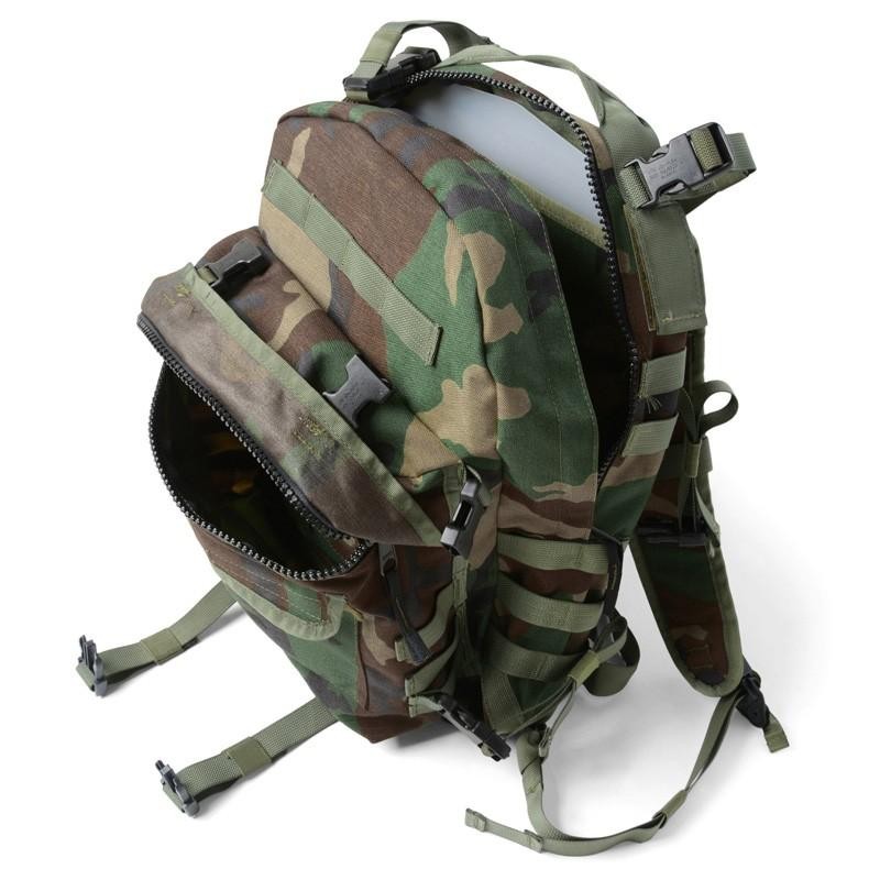 実物 新品 米軍 MOLLE II 3DAY アサルトパック WOODLAND デッド