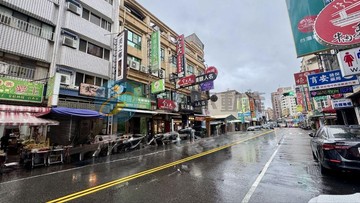 富國商圈大地坪.電梯店住｜高雄市左營區富國路
