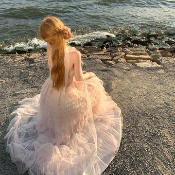 法式氣質時尚白色洋裝 大裙擺 禮服 伴娘服 敬酒服 海邊度假裙 仙女白色甜美網紗蛋糕裙 夏季法式氣質高腰長款 小禮服洋裝