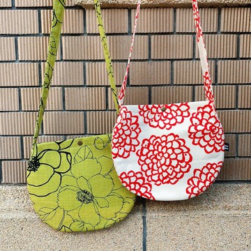 百寶袋 / 紅花與綠葉