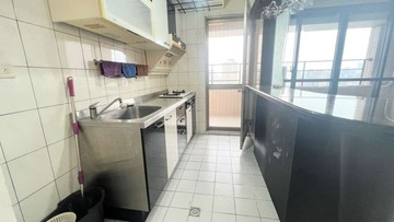 大豐商圈高樓景觀3+1房+大平面車位｜高雄市三民區大豐二路
