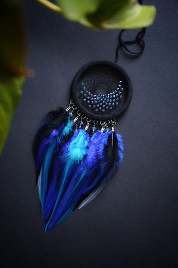手工串珠藍色和黑色捕夢網汽車掛飾 |羽毛設計