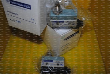 2021-7 Telemecanique施耐德 限位開關XCJ-110