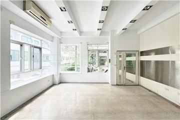 東區忠孝國中旁三面採光雙車墅｜台南市東區崇學路