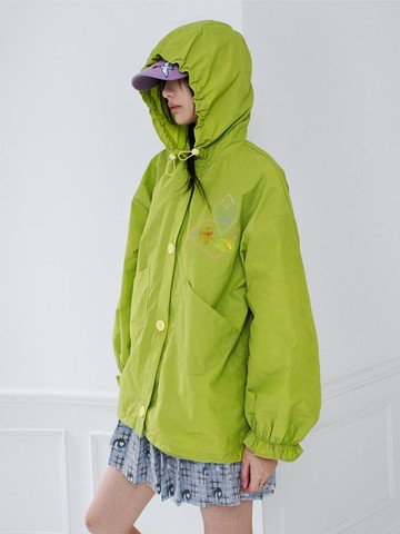 綠色小熊刺繡圖案長袖連帽防曬衣