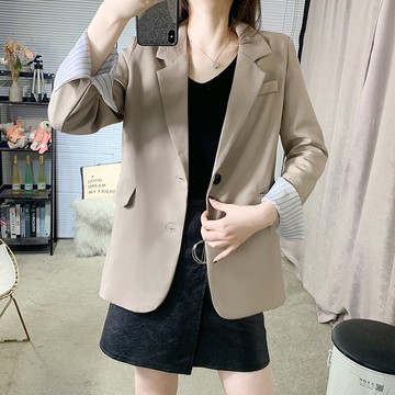 2021年春新西裝外套女設計感小眾高級感韓版寬松廓形小西服炸街潮
