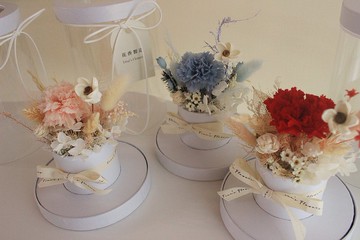 永生康乃馨抱抱桶小花盒  母親節永生花禮