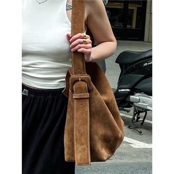 韓國潮牌Arket同款秋冬磨砂仿麂皮單肩斜挎水桶包ins大容量女包