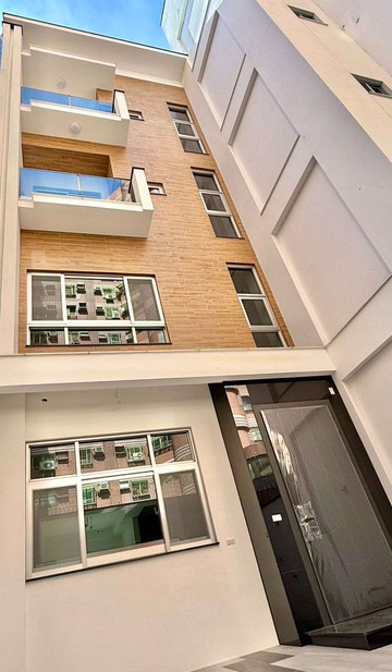 岡山富豪區／全新／大電梯／併雙車／雙層大主臥｜高雄市岡山區大德一路