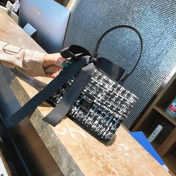 包包女2025新款韓版潮時尚流行呢子百搭蝴蝶結絲巾單肩斜挎小方包