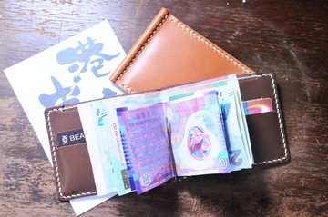 【雙咭位鈔票夾】好好縫 皮革材料包 免費刻字 手工包 銀紙夾 錢夾 鈔票夾 紙幣夾 皮夾 簡約實用 意大利皮 植鞣革 皮革DIY 伴侶 纖薄 真皮 原色啡黑深藍綠橙紅灰等 超過五十皮色選擇