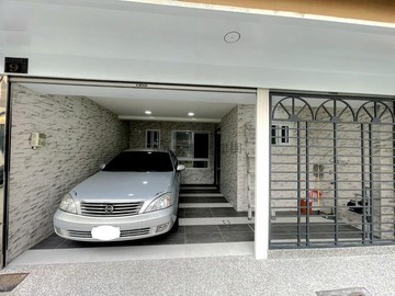A★正忠商圈/樹德家商輕軌/壹樓公寓自有車庫｜高雄市三民區正忠路