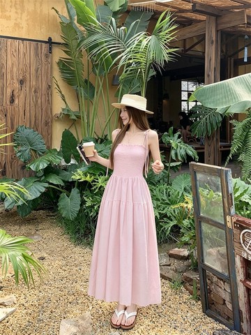 【missy shop】粉漾心動木耳花邊細肩綁帶長洋裝-11008