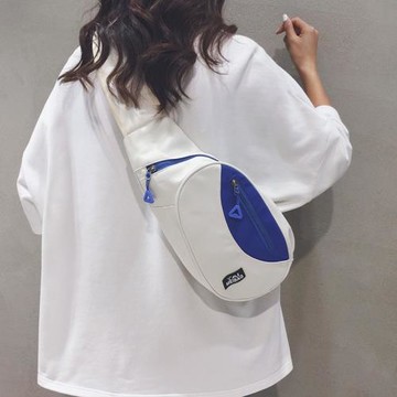 日系潮牌胸包女韓版ins休閑百搭小斜挎包男生運動單肩包騎行背包