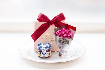 簡約精緻小禮袋-迷你乾燥花束+hero蜂蜜(紅色緞帶+粉色袋) 感謝禮