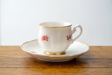 日本製 Nagoya Ceramic 玫瑰咖啡茶杯盤組  中古如新 台灣免運