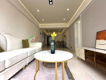 苓雅三多百貨商圈有質感翻新精裝大三房｜高雄市苓雅區林森二路