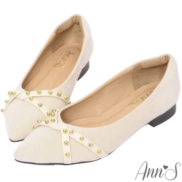 Ann’S恣意時尚-金鉚釘沙發後跟尖頭平底鞋-杏