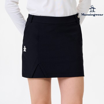 【Munsingwear 企鵝】女款黑色時尚俐落剪接設計短裙 MLWL8701