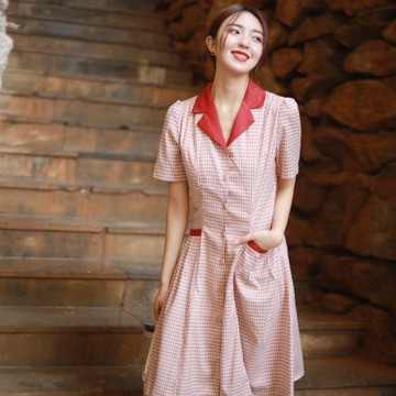 夏季新款法式連衣裙復古收腰紅色領格子襯衫口袋裙小個子西裝裙女