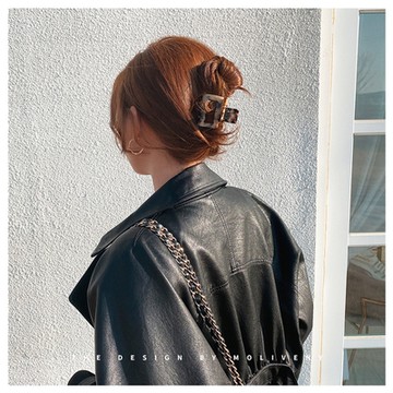 梨花HaNA 日韓四季美人盤髮．極簡好質感方框豹紋抓夾