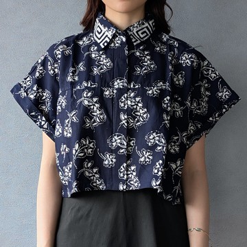 印尼蠟染可愛少女風短版襯衫 PUPUT - 藍花花 - PUP035