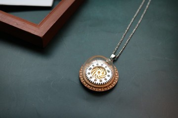 复古简约齿轮玻璃罩项链蒸气庞克元素吊坠