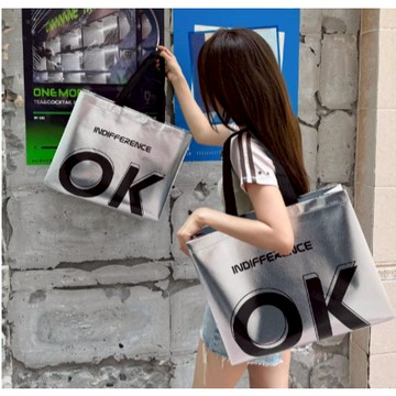 O銀色不織布提袋 袋子 銀色袋子 提袋 服裝店提袋 女裝提袋 服飾店轉用袋子 環保提袋 禮品袋 袋子