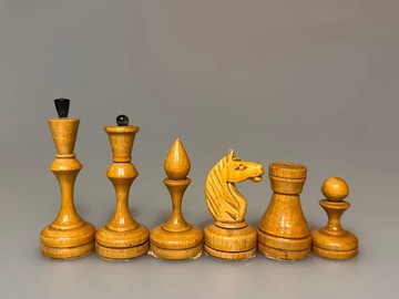 罕見的俄羅斯蘇聯 Zvenigorod 小象棋套裝
