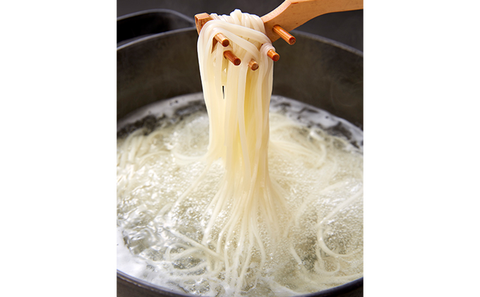 つむぎうどん・カレー南蛮つゆ・肉汁うどんのおつゆセット 麺類 うどん かつお節 鰹節 昆布 稲庭うどん セット 昆布 だし汁 国産 ねぎ 釜揚げ