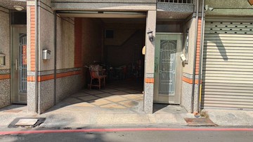 屏東市中心臨商圈學區鬧中取靜透天｜屏東縣屏東市大同北路