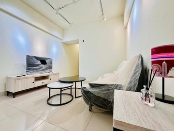 亞灣區跟著輝達鴻海走｜三多商圈陽台海景房平移車位｜高雄市苓雅區三多四路