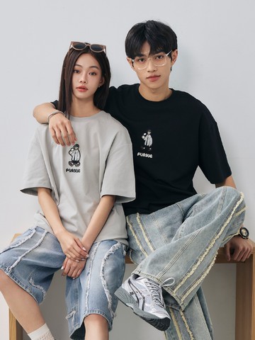 戶外男孩繡花英文短T