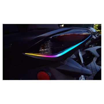 YAMAHA 勁戰6 下眼線 機車貼紙 彩鈦  1個